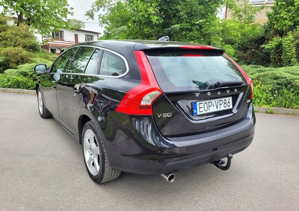 Volvo V60 cena 29800 przebieg: 254000, rok produkcji 2011 z Opoczno małe 436